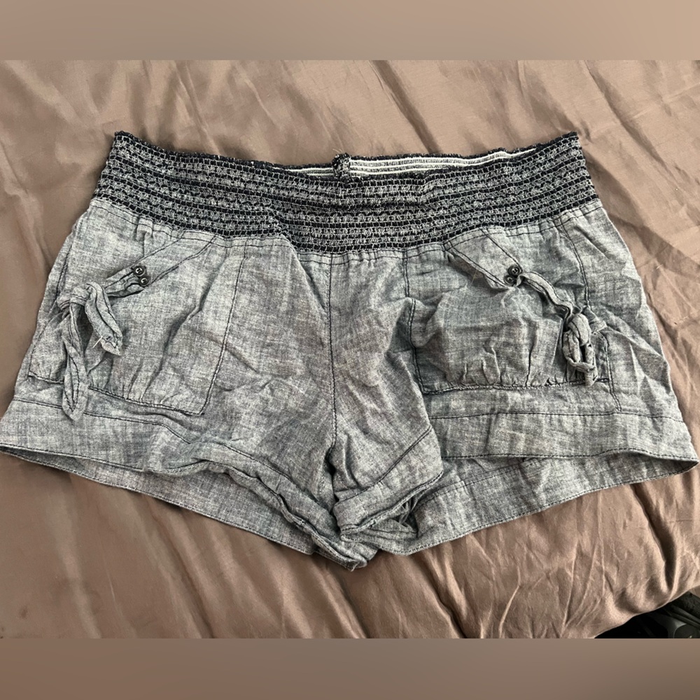 Rewind Black and Gray banded shorts size 15